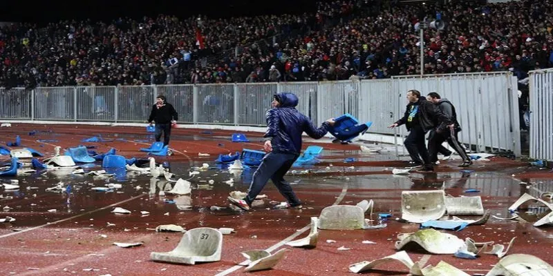 Vấn nạn bạo lực sân cỏ thường được xảy ra bởi nhiều nguyên nhân