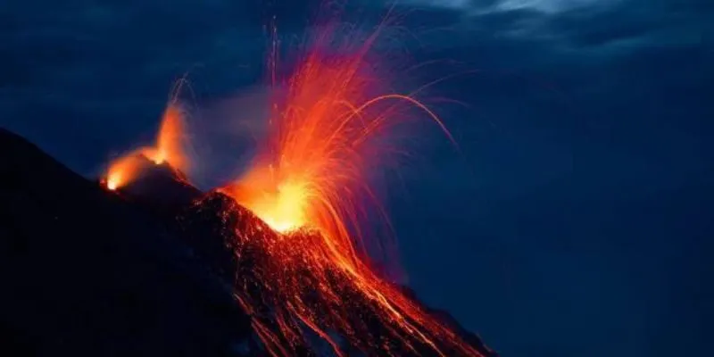 Giải Mã Giấc Mơ Thấy Núi Lửa? Báo Hiệu Đánh Số Gì? Dễ Trúng 2 Giải thích giấc mơ thấy núi lửa chi tiết